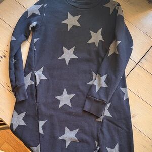 Nununu Long Sleeve Tunic - Black with Gray Stars